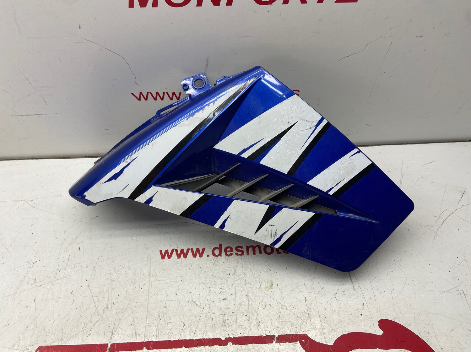 Soporte intermitente delantero izquierdo PEUGEOT SPEEDFIGHT 3