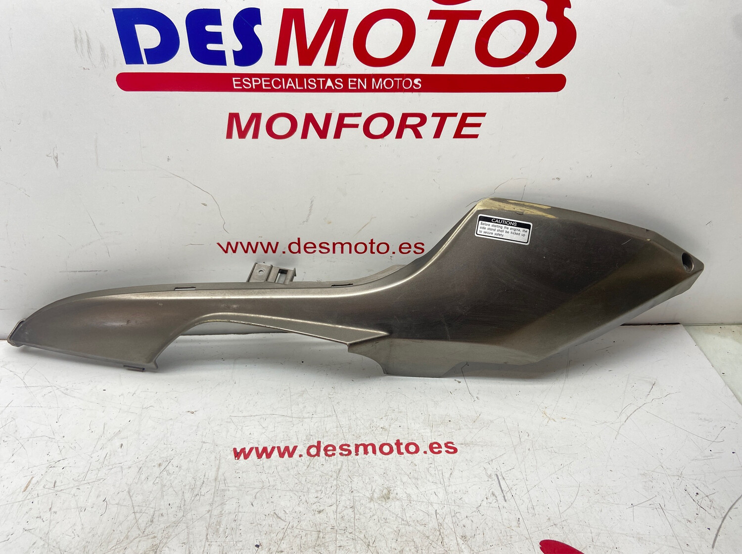 Quilla izquierda KYMCO SUPERDINK 125 2009-2015