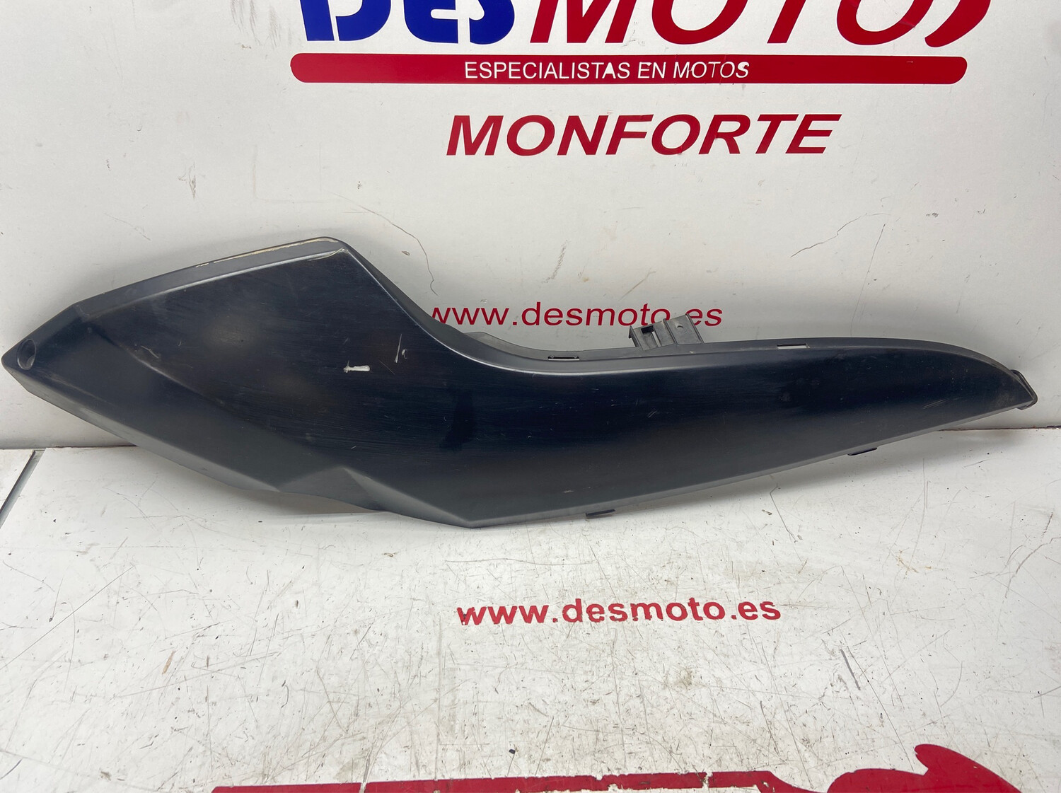 Quilla derecha 2 KYMCO SUPERDINK 125 2009-2015