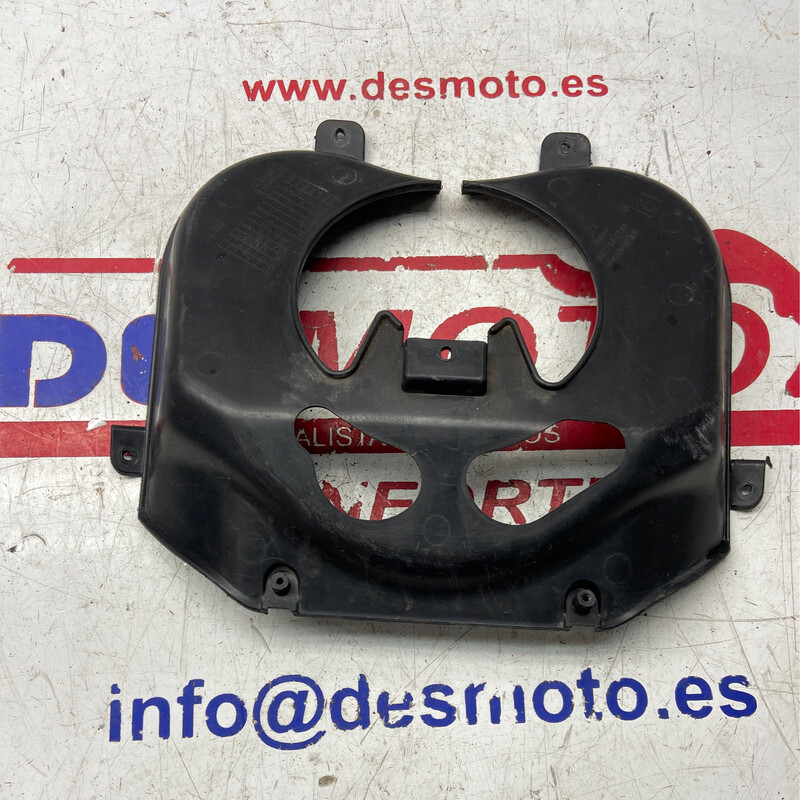 Tapa bajo tija PEUGEOT KISBEE 2014