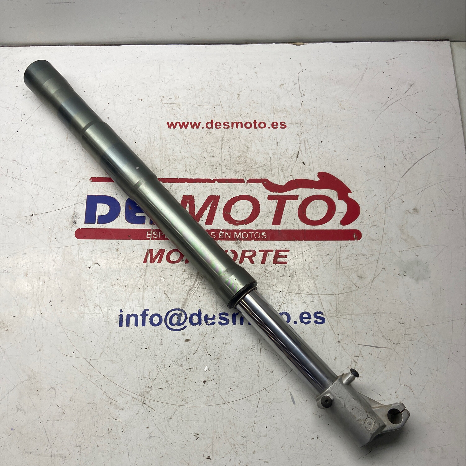 Horquilla derecha DERBI SENDA DRD PRO 50