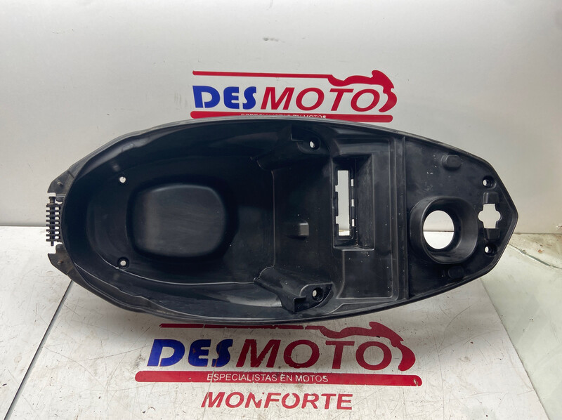 Cofre PEUGEOT KISBEE 2014