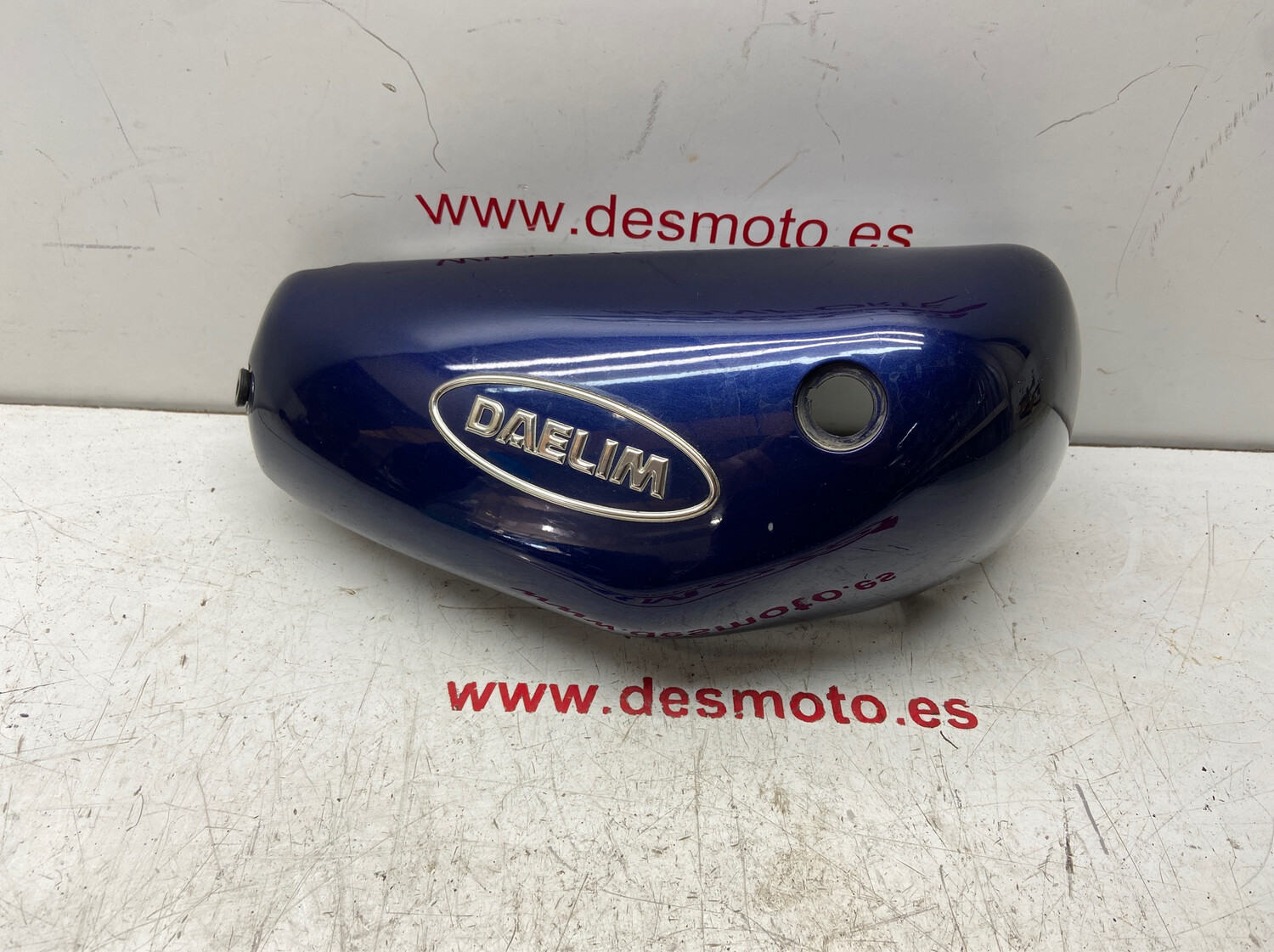 Tapa derecha 4 DAELIM DAYSTAR 125