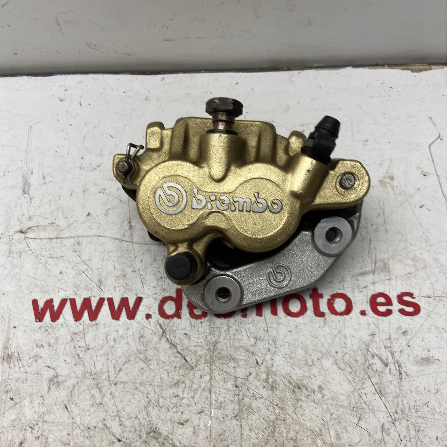 Pinza de freno delantera derecha PIAGGIO X9 500