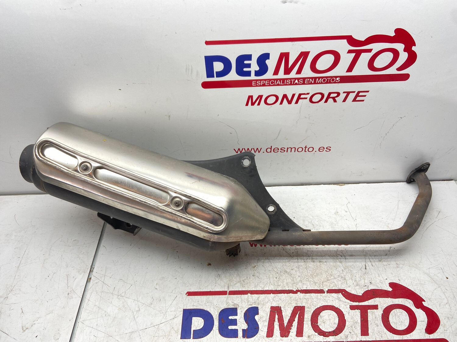 Tubo de escape HONDA SH/ DYLAN 125/150 CARBURACION