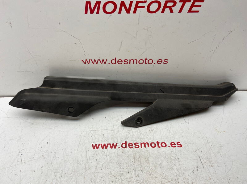 Cubrecadenas HYOSUNG COMET 650 INYECCION