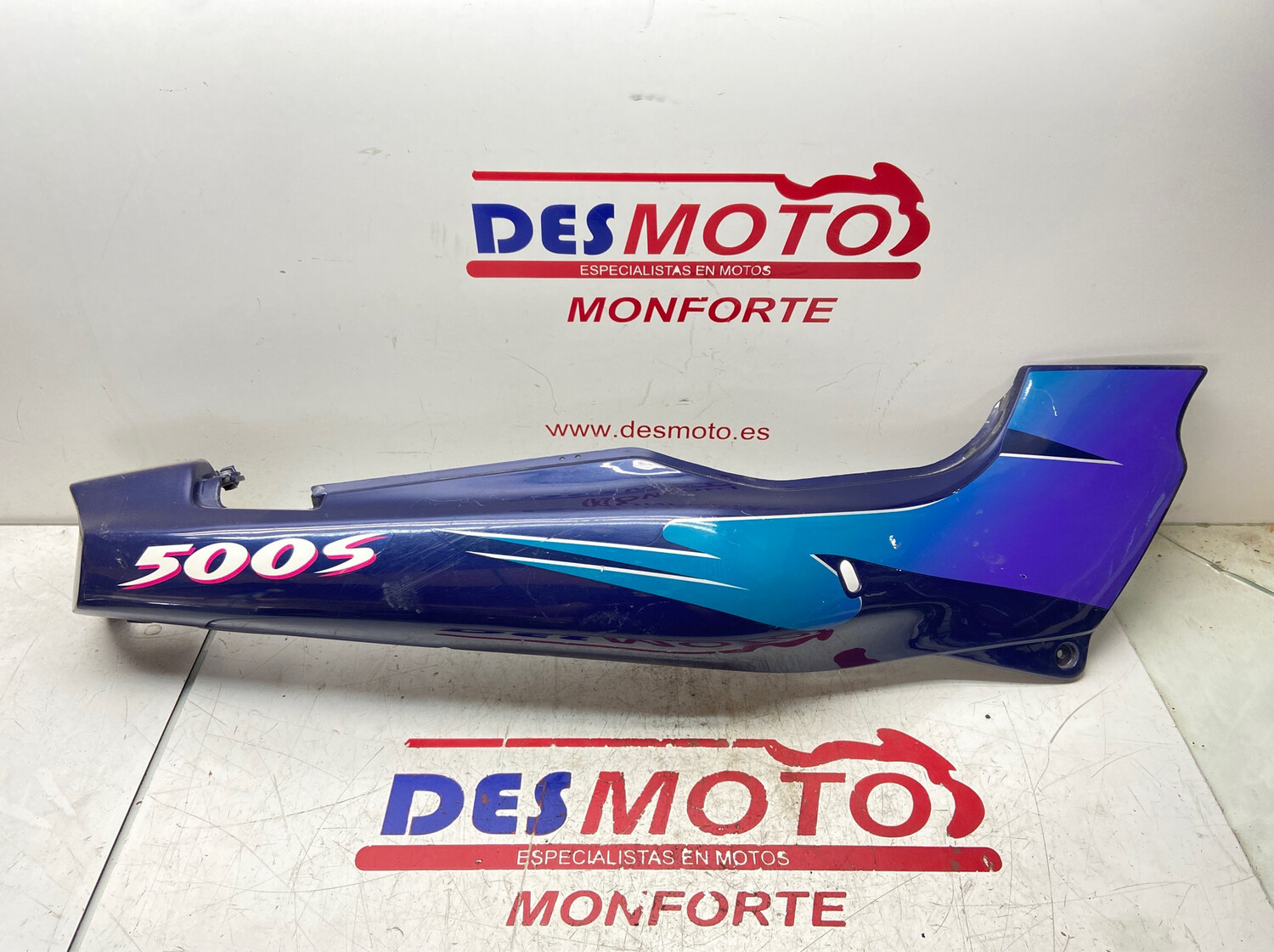Lateral trasero derecho KAWASAKI GPZ 500S 1996