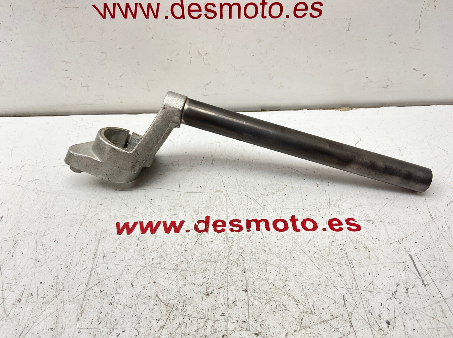 Semimanillar derecho DAELIM ROADWIN 125