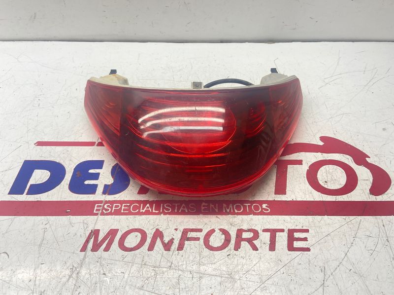 Piloto trasero PIAGGIO BEVERLY 125/250 2004-2008