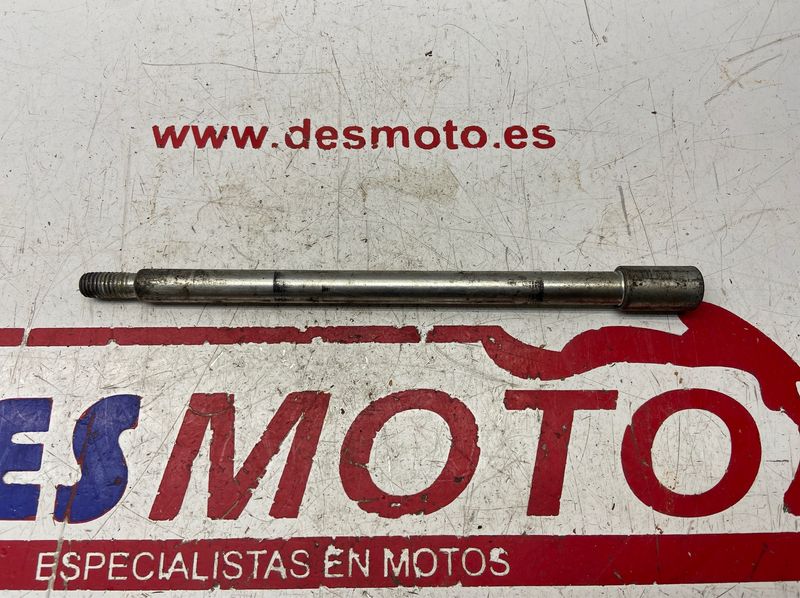 Eje rueda delantera PIAGGIO X9 500