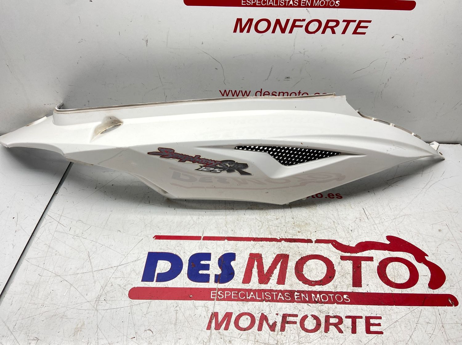 Lateral derecho SYM SYMPHONY SR 125 2012