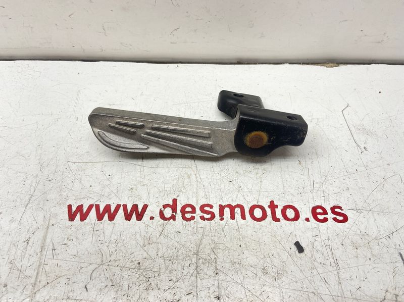 Posapie trasero derecho SYM SYMPHONY SR 125 2012