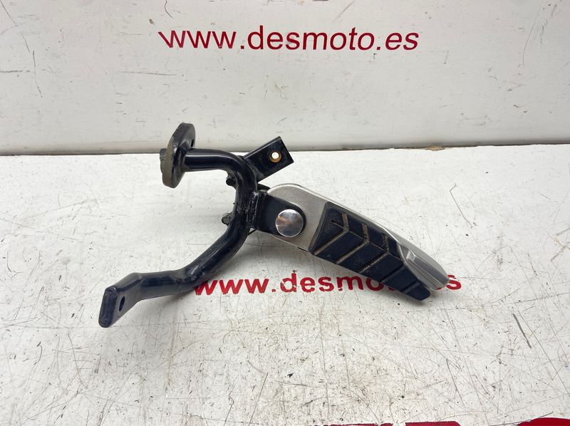 Posapie trasero derecho SYM GTS 125 EVO 2012