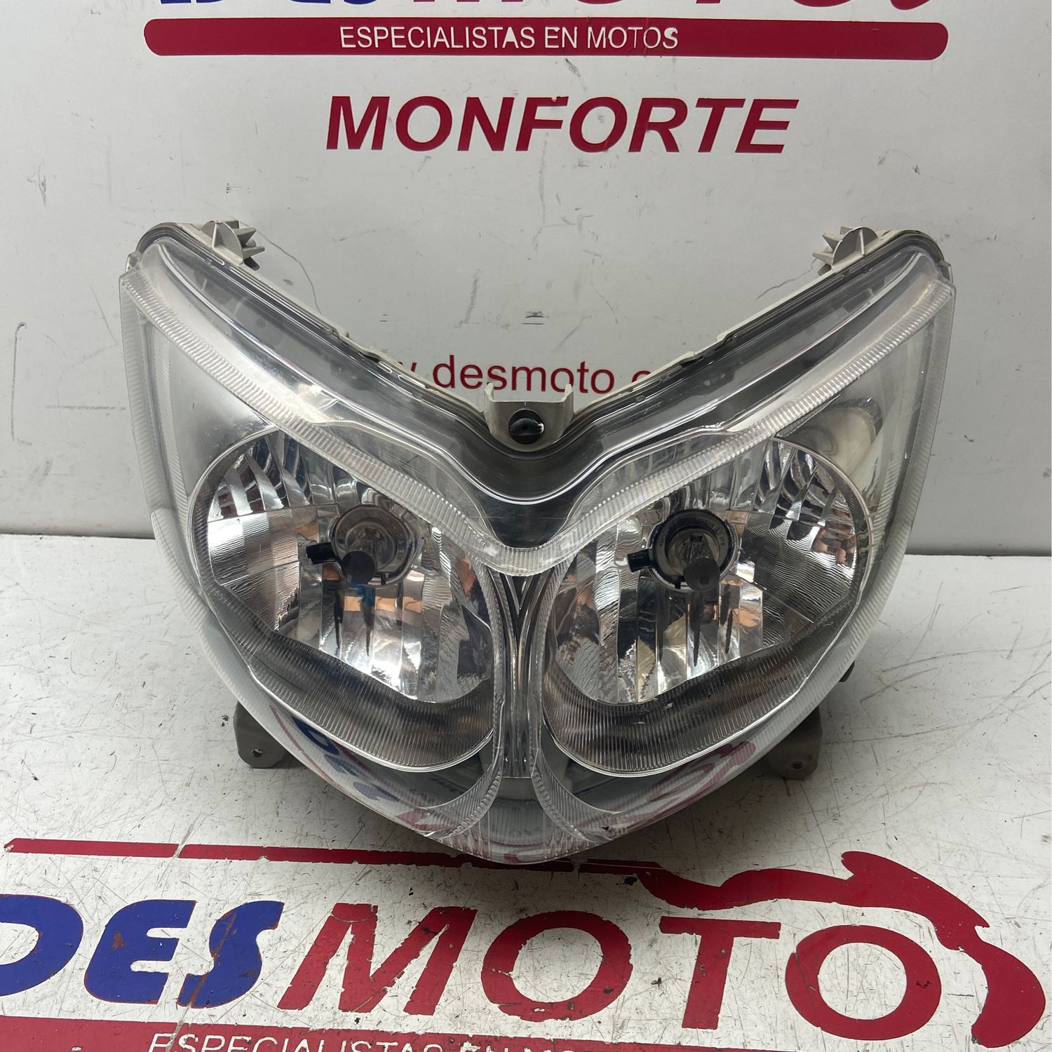 Faro SUZUKI BURGMAN 250 INYECCION