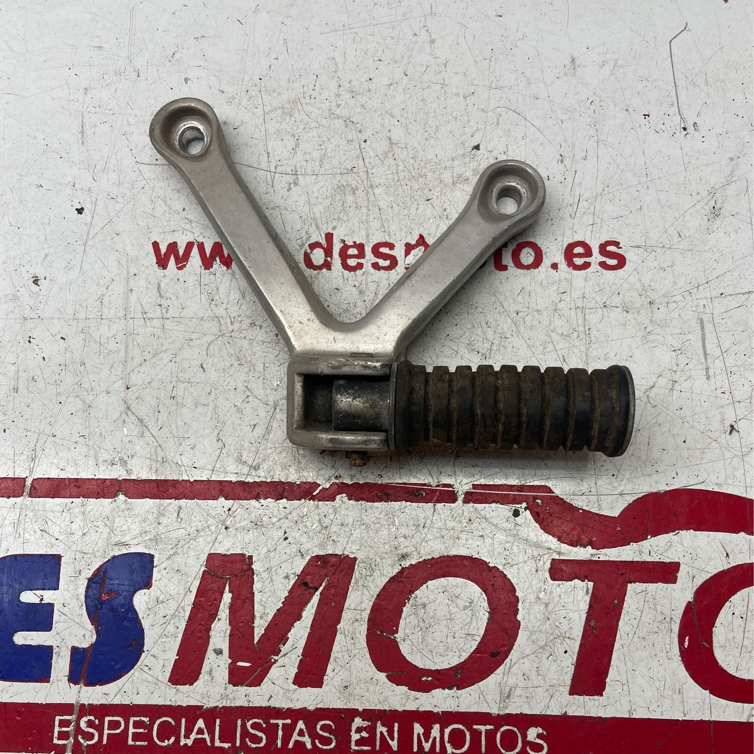 Estribera trasera izquierda YAMAHA XT 600E 1995-2002
