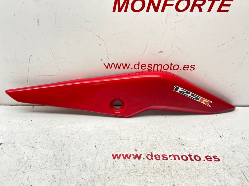 Lateral trasero izquierdo (ver imágenes) HONDA CBR 125R 2011