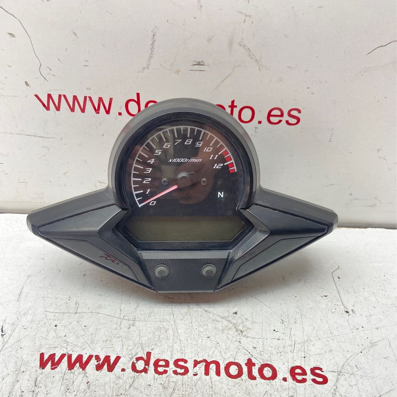 Cuentakilometros HONDA CBR 125R 2011
