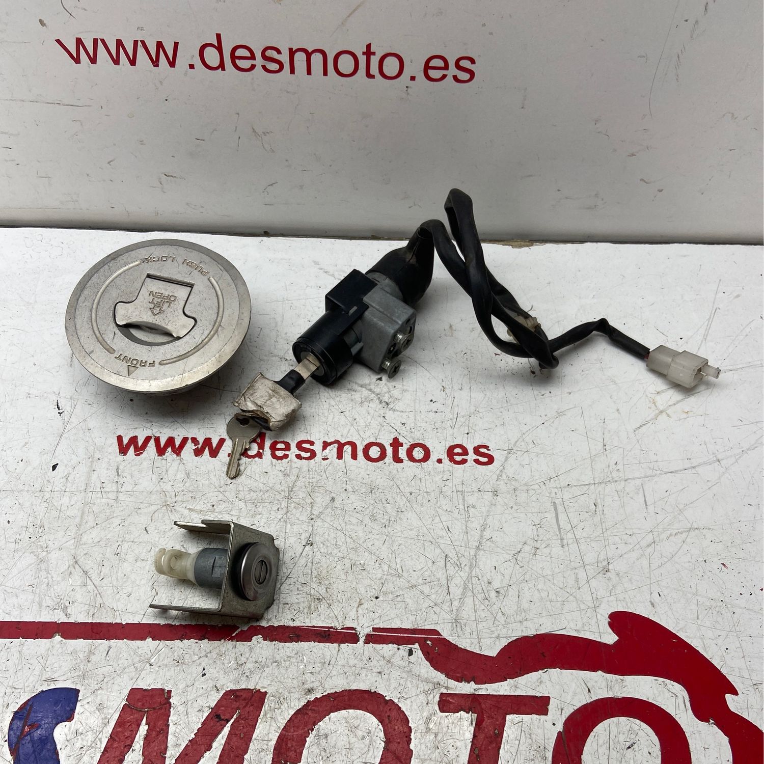 Conjunto de cerraduras HONDA CBR 125R 2011