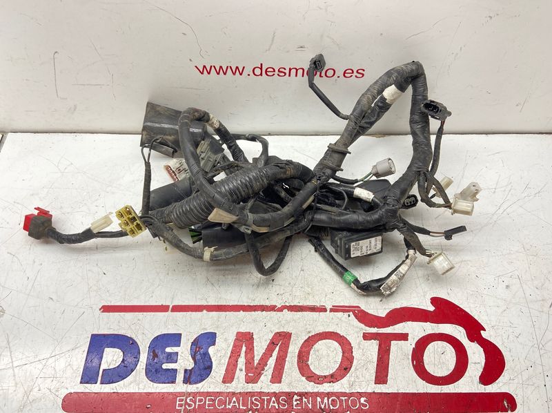 Instalación eléctrica HONDA CBR 125R 2011