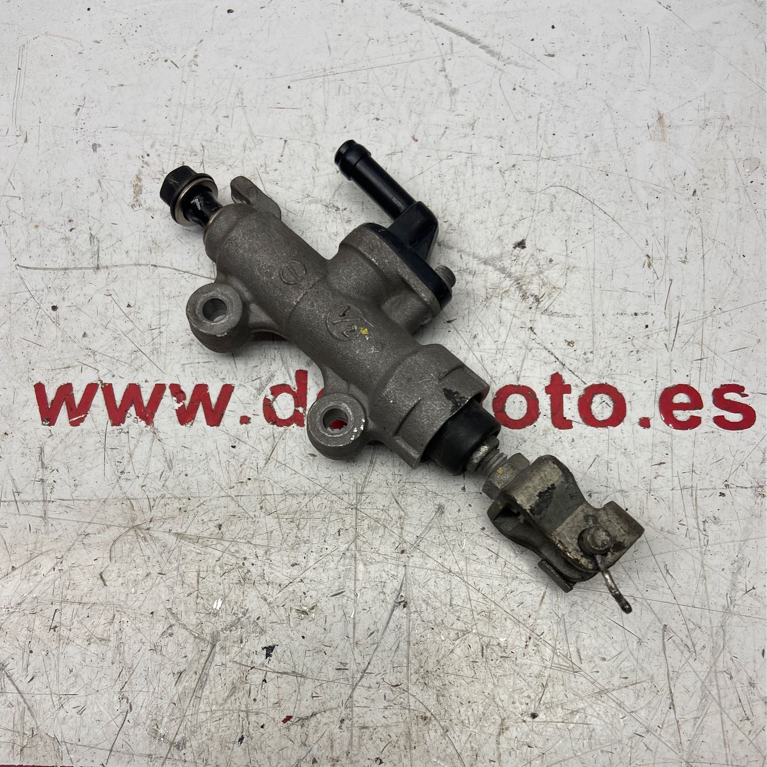 Bomba de freno trasera HONDA CBR 125R 2011
