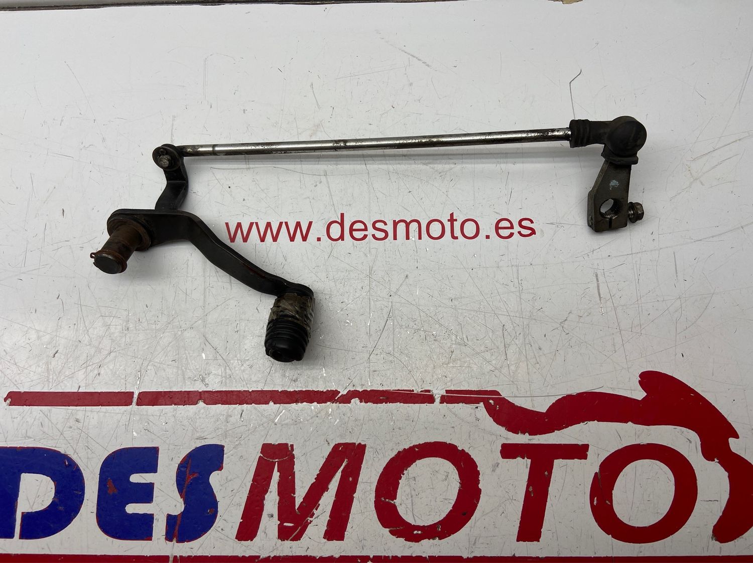 Pedal de cambio con reenvio HONDA CBR 125R 2011