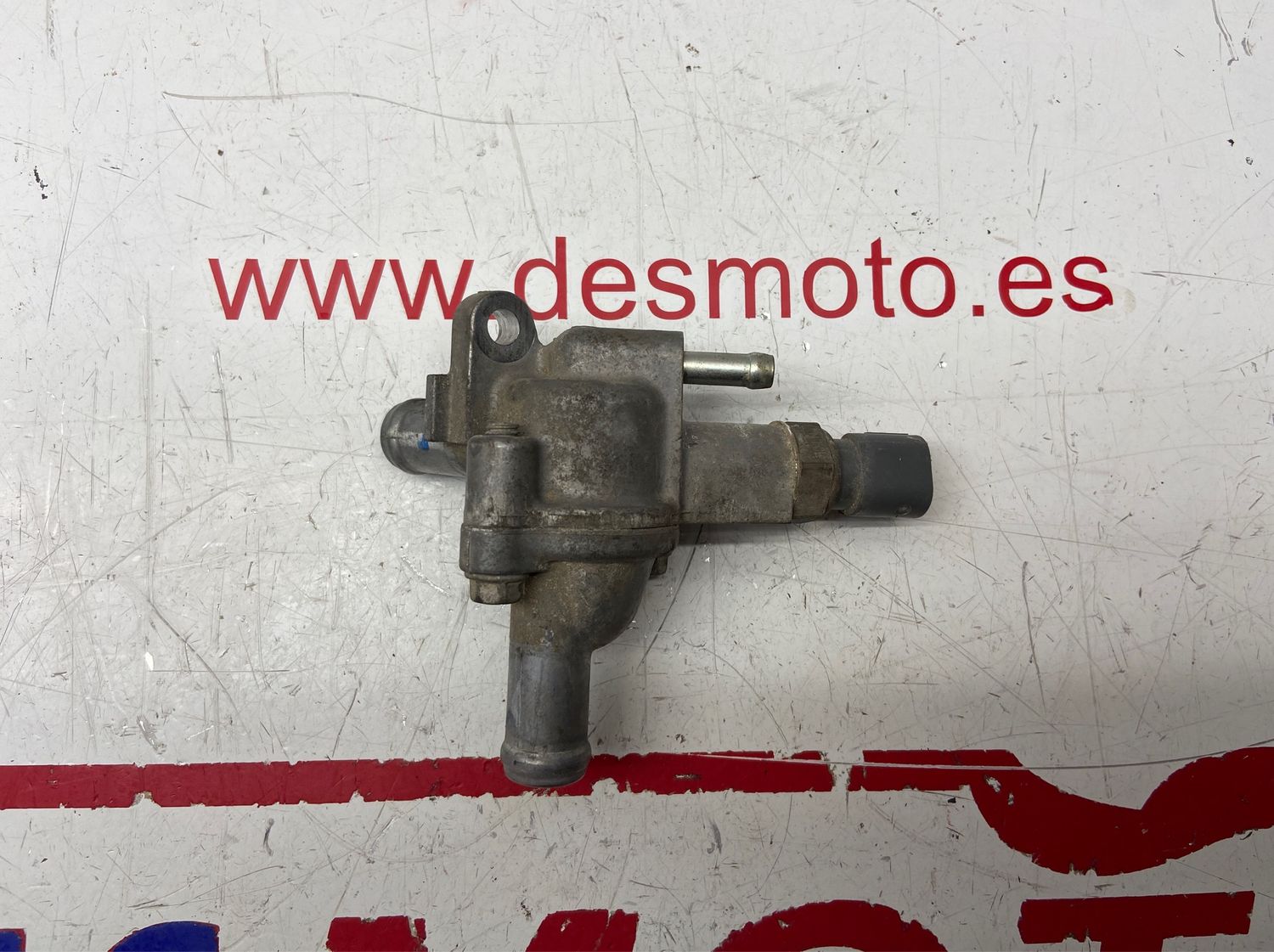 Pipa termostato HONDA CBR 125R 2011