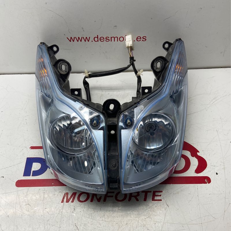 Faro PIAGGIO X7