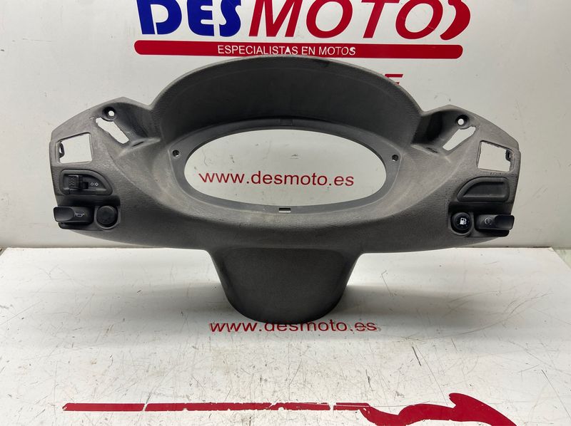 Tapa cuentakilometros (sin botones) PIAGGIO X7 125 INYECCION