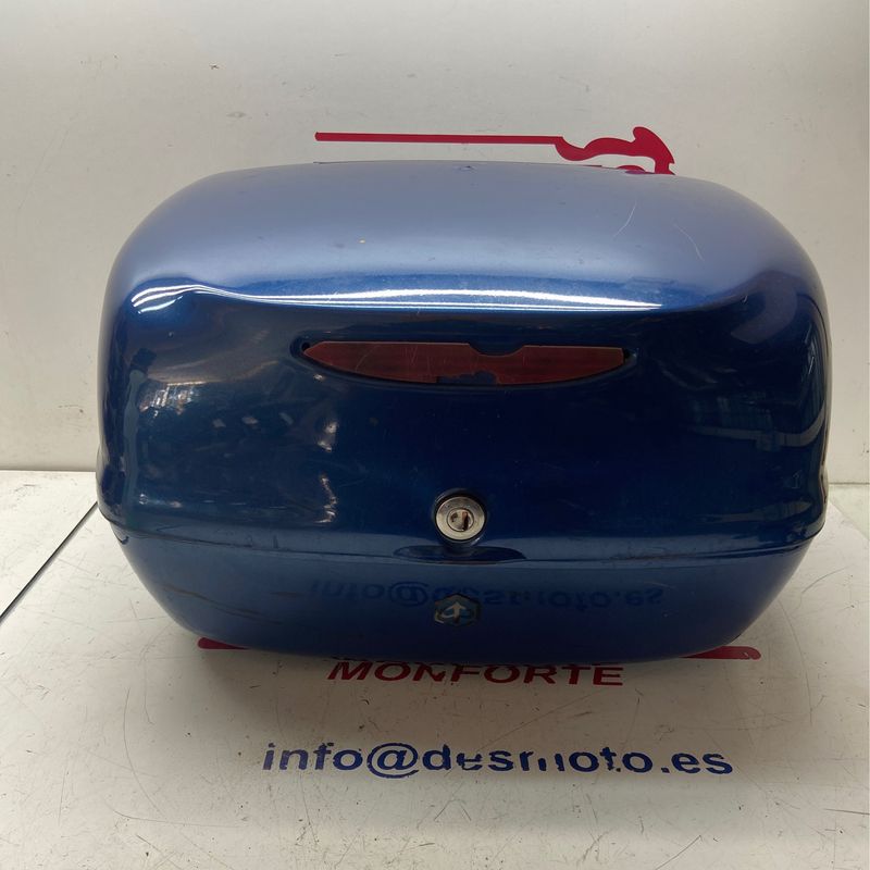 Maleta (ver imágenes/ sin llave) PIAGGIO X9