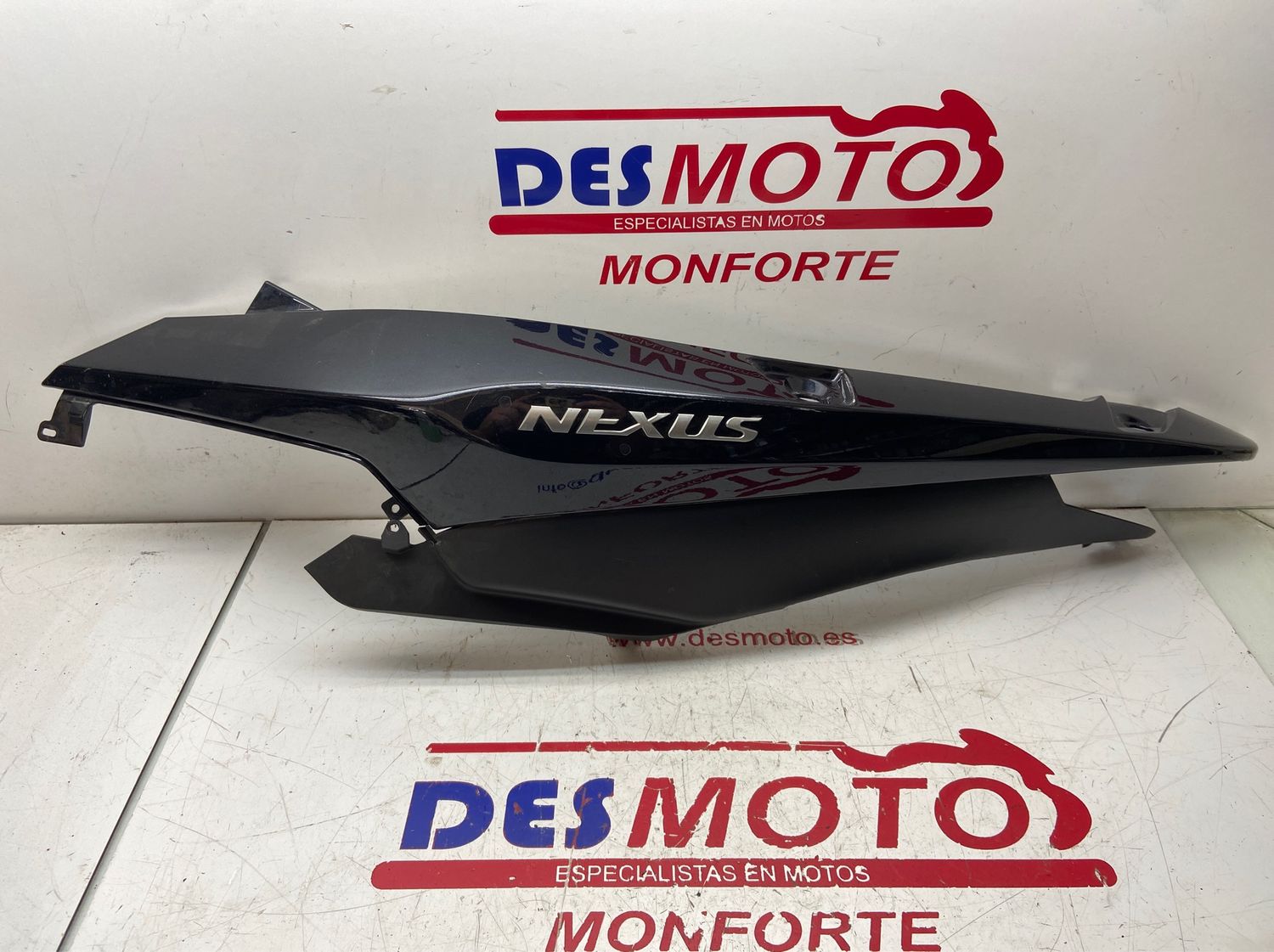 Lateral trasero izquierdo GILERA NEXUS 500