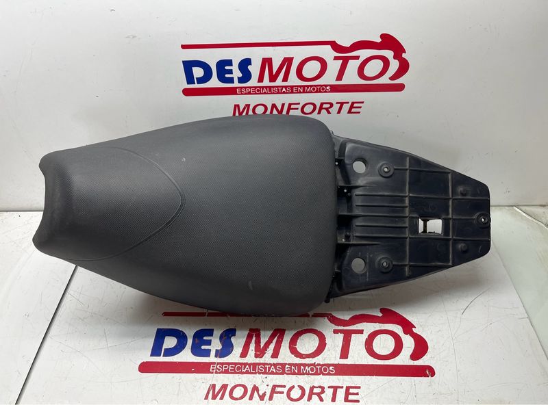 Asiento APRILIA SR 50