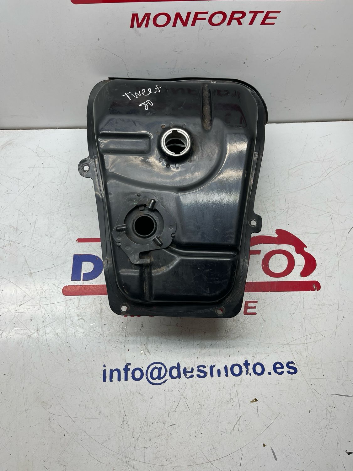 Deposito gasolina PEUGEOT TWEET 50
