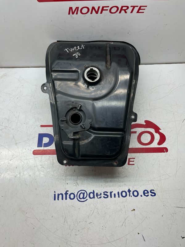 Deposito gasolina PEUGEOT TWEET 50
