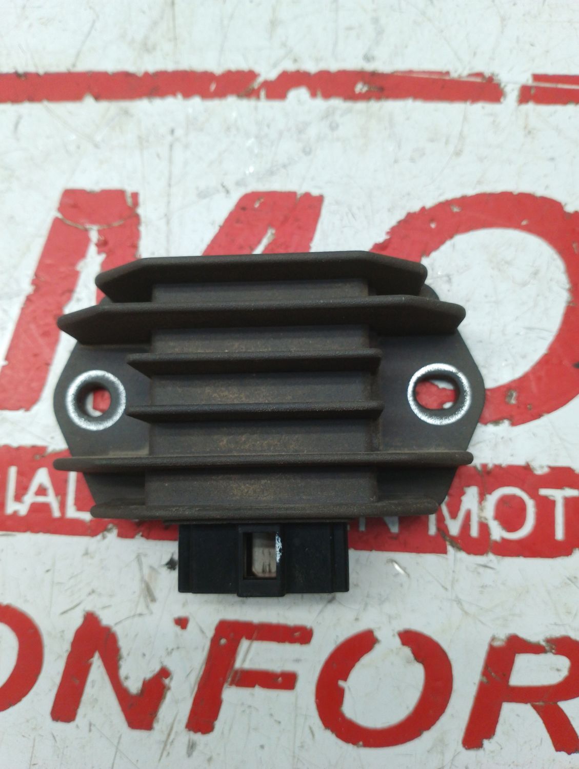Regulador tension HONDA VISION 110 2013