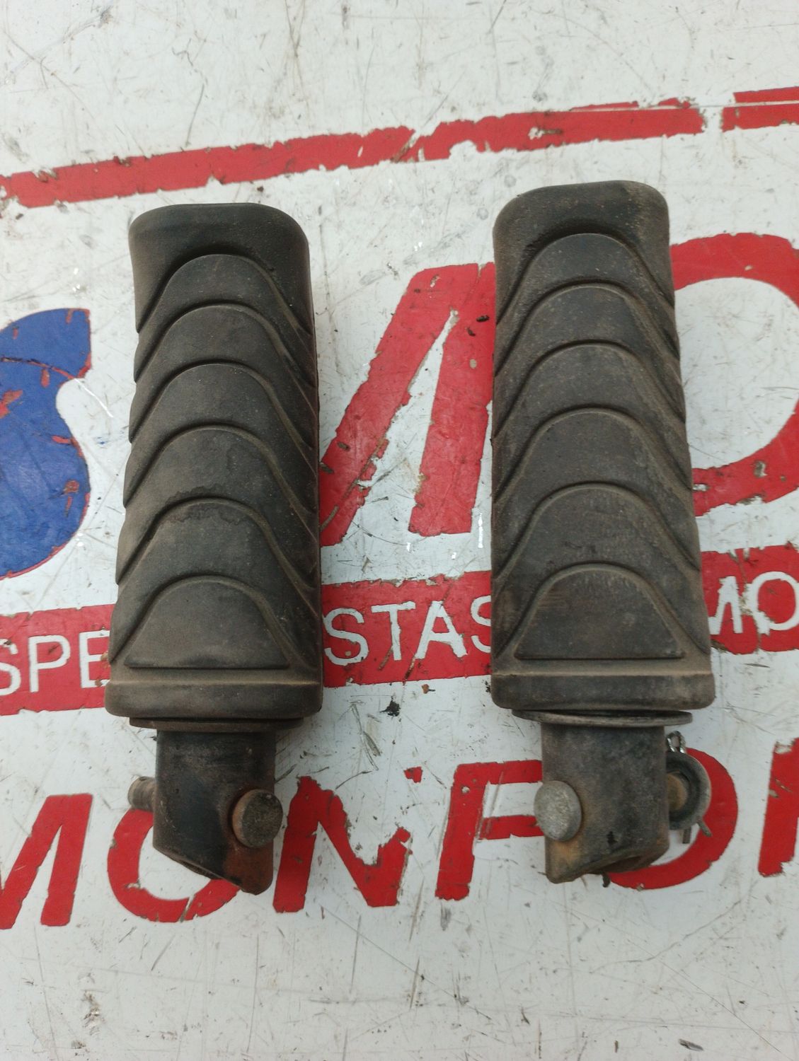 Posa pies HONDA VISION 110 2013