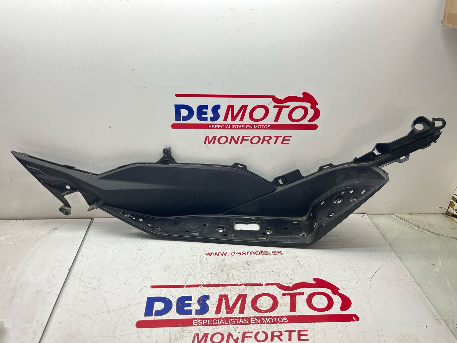 Piso derecho HONDA PCX 125 2021-2023