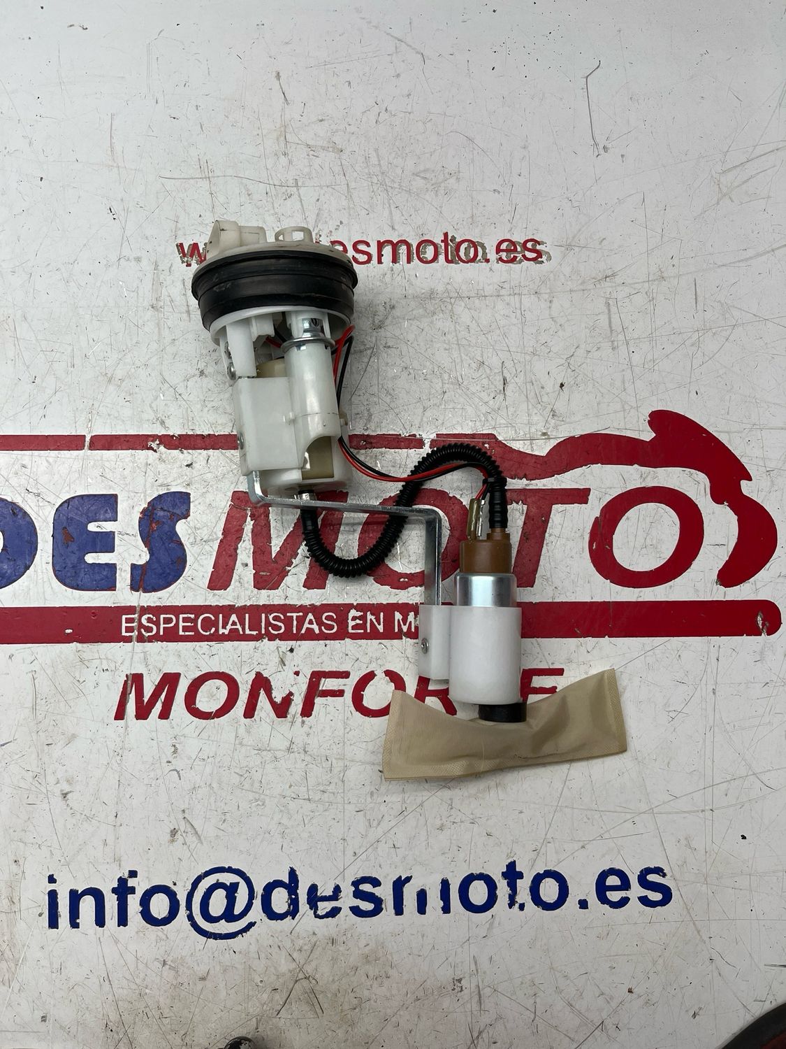 Bomba de gasolina PIAGGIO X7 125