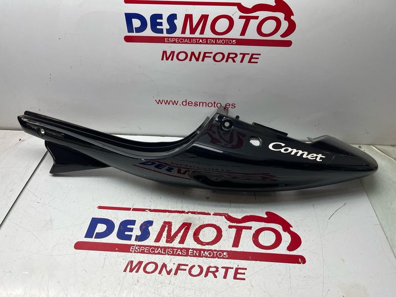 Lateral trasero izquierdo HYOSUNG GT 250 CARBURACIÓN