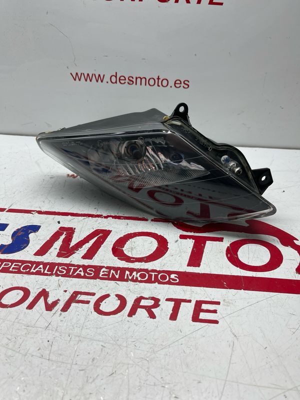 Faro delantero derecho GILERA NEXUS 500 2006