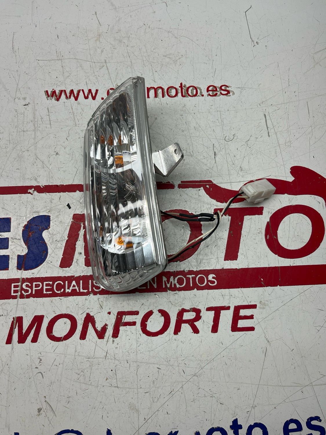 Intermitente delantero derecho (ver imágenes) GILERA NEXUS 500 2006