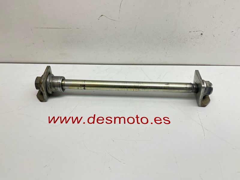 Eje trasero HYOSUNG COMET 650 INYECCION 2005-2009