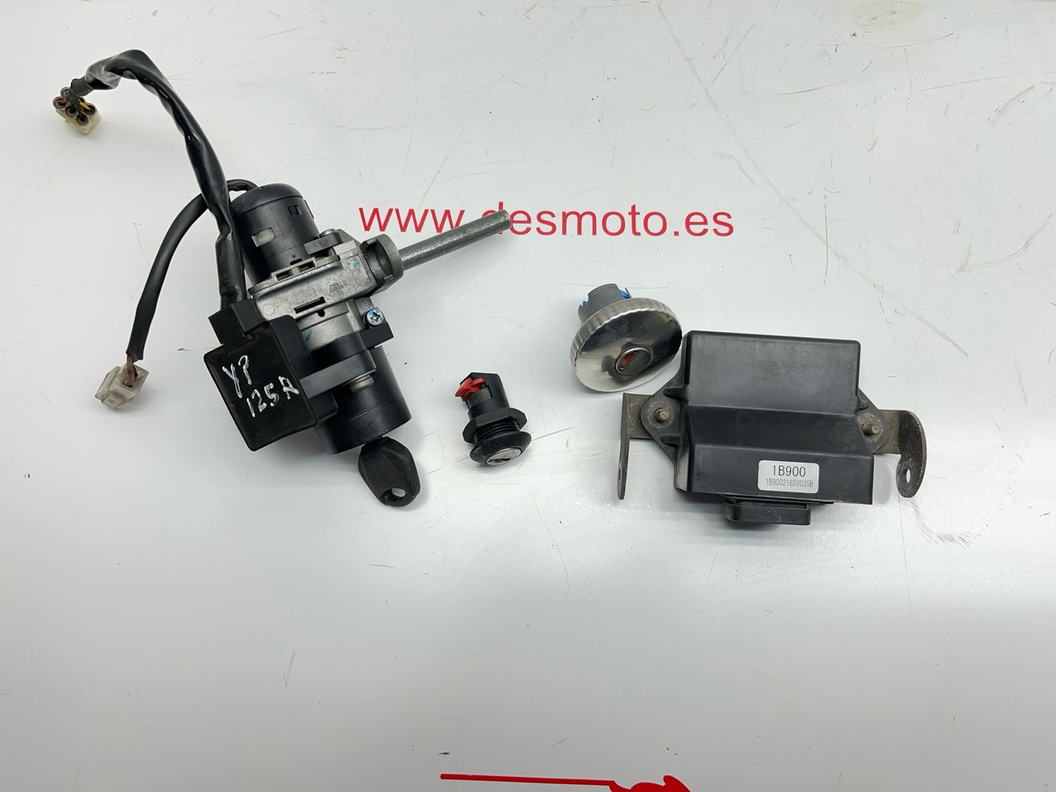 Conjunto de cerraduras con llave YAMAHA X MAX 125 2006