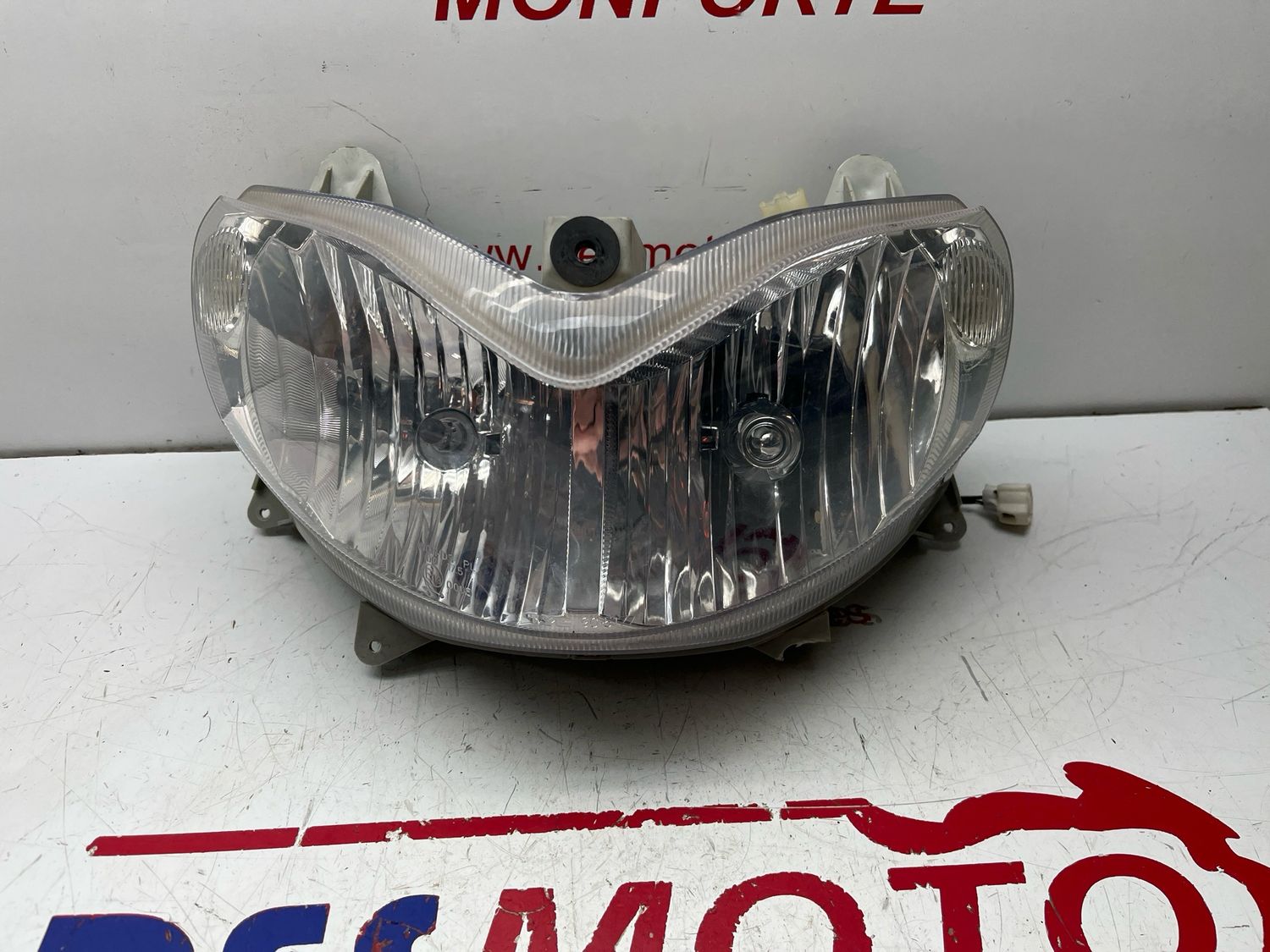 Faro (ver imágenes) SUZUKI BURGMAN 125/200 2007-2010