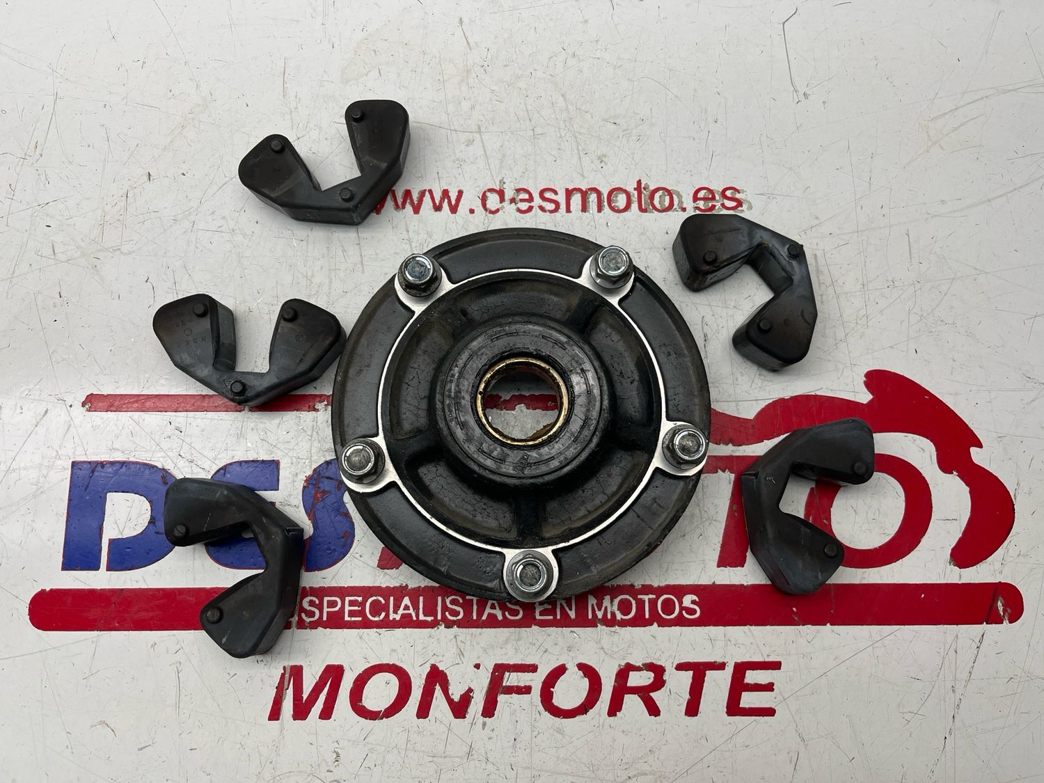 Portaplatos SUZUKI GSR 600 2007