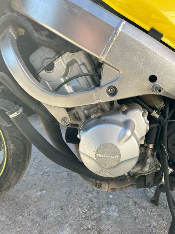 Motor (PC35E) HONDA CBR 600F 2002