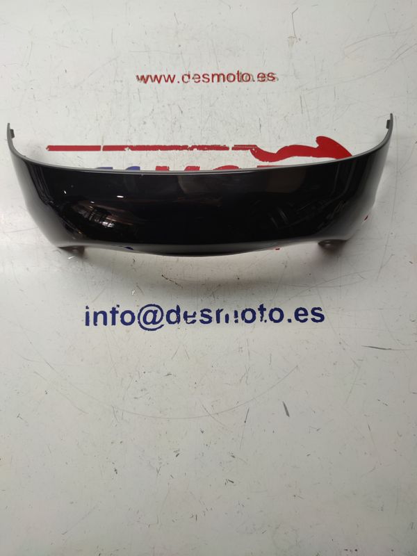 Tapa colín inferior SUZUKI BURGMAN 125 2010