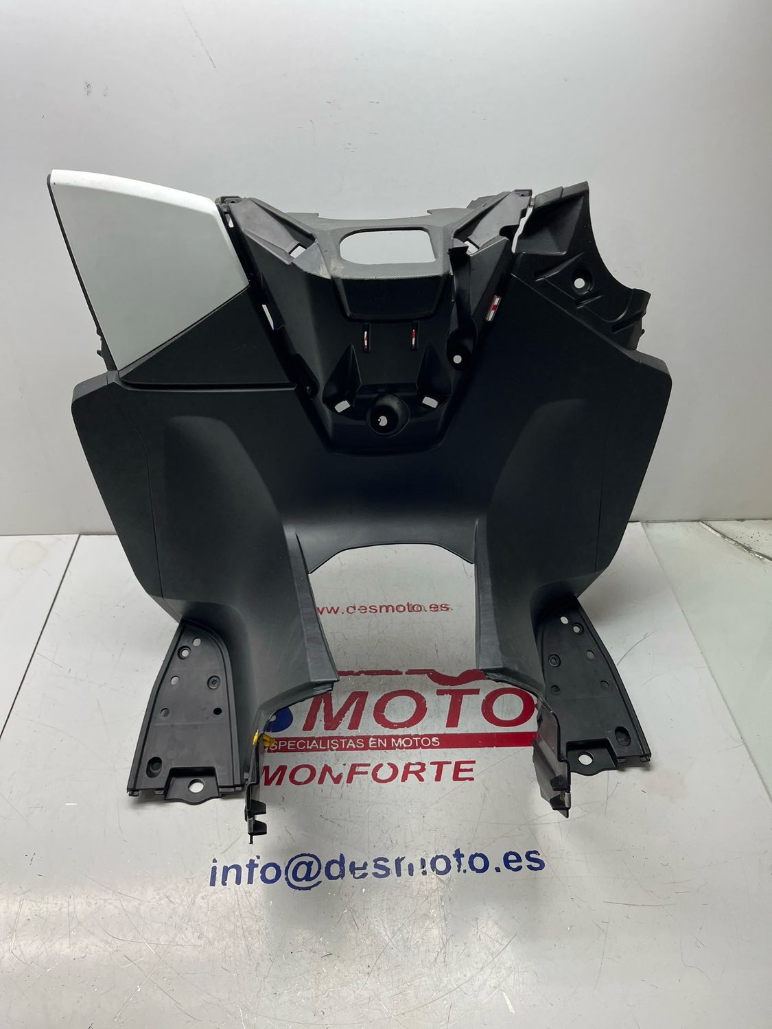Contraescudo HONDA FORZA 125 2017