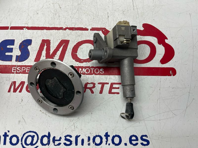 Conjunto de cerraduras con llave DAELIM S1 125 INYECCION