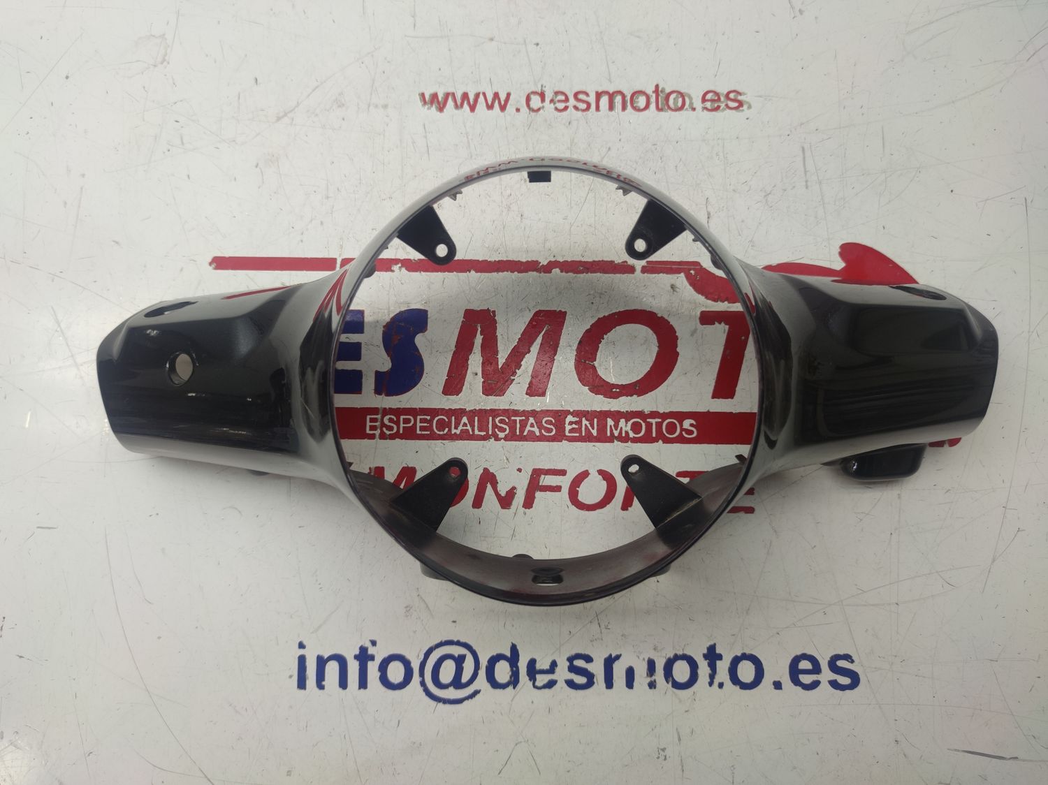 Tapa manillar delantero VESPA LX 125