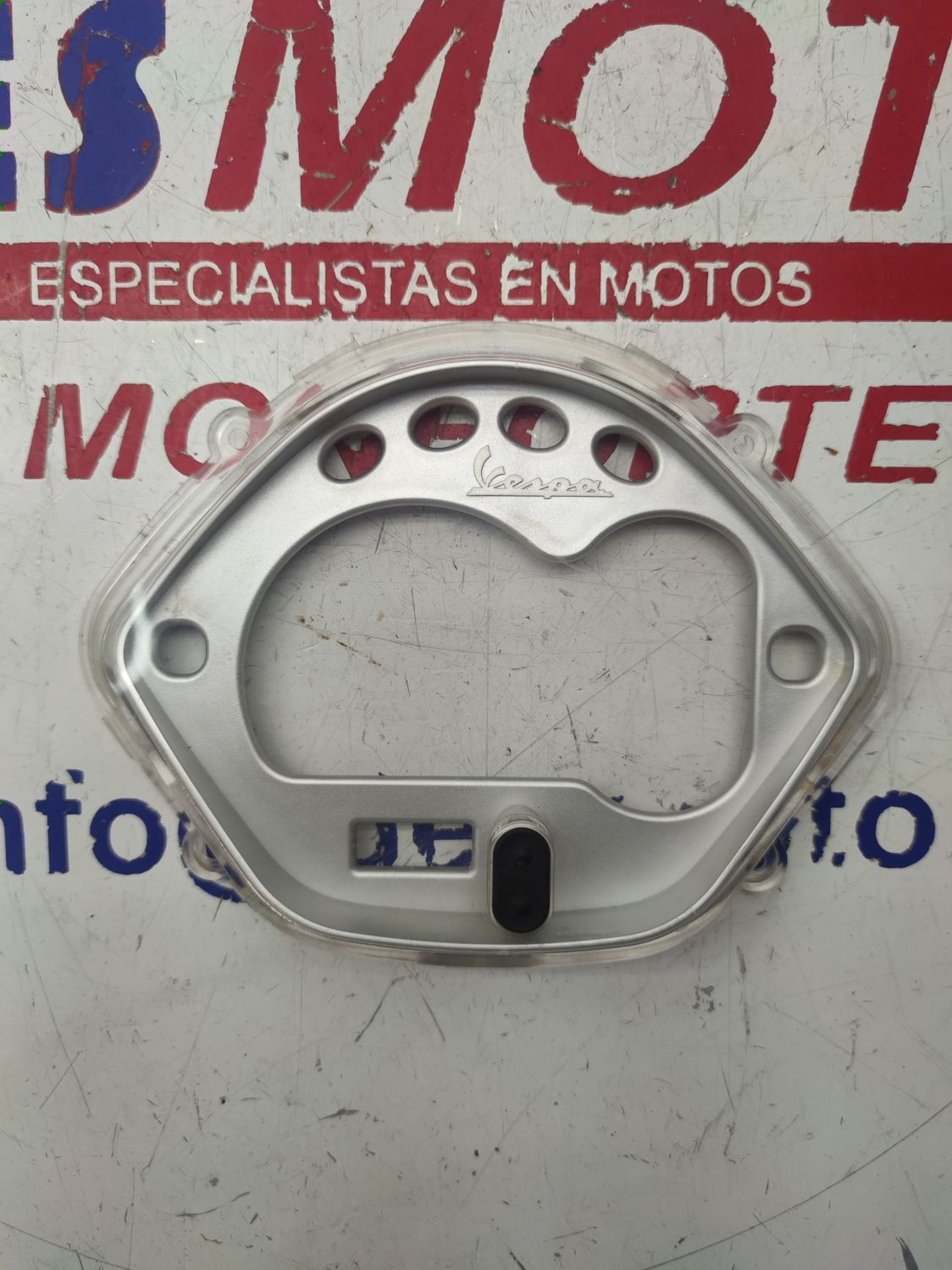 Cristal cuenta kilómetros VESPA LX 125